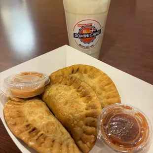 Ground beef, chorizo, and chile empanadas with morir sonando drink!