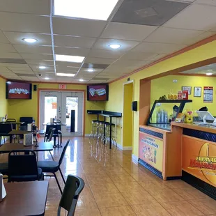 the inside of a fast food restaurant