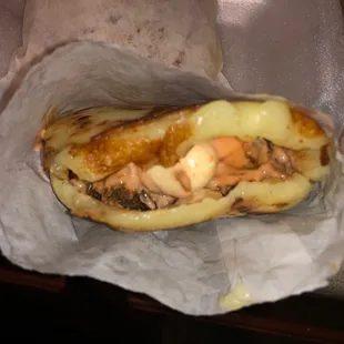 Arepa de Carne Deshebrada