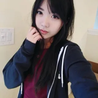 Lily T.