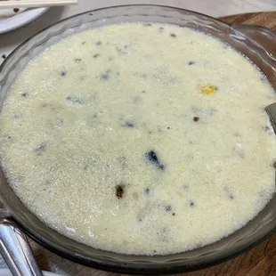 Three eggs steamed pie