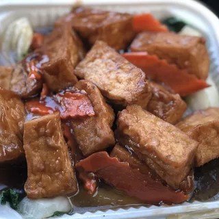 Braised Tofu with Black Mushroom and Tender Green