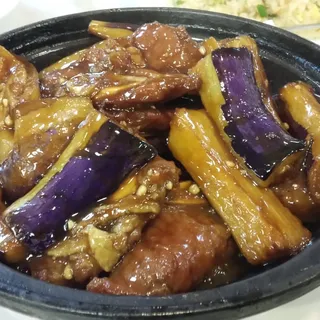 Short Ribs with Eggplant in Clay Pot