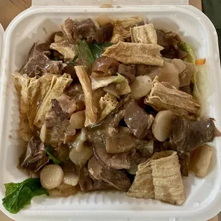 Lamb Stew with Dry Bean Curd in Clay Pot