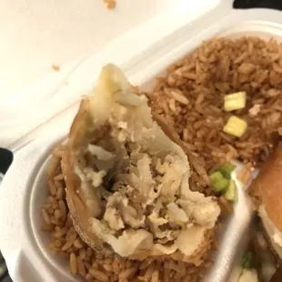 Egg roll was ground chicken, cabbage and bean sprouts. I should have ordered a dozen- they were that good!
