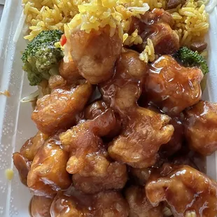 Sesame chicken w/pork fried rice