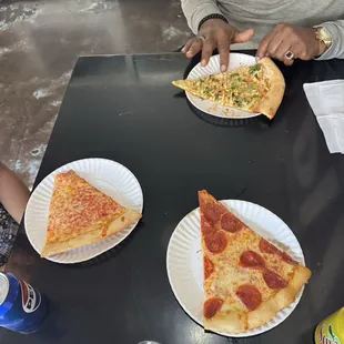 food, pizza
