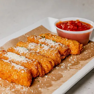 fried chicken tenders with tomato sauce