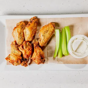 chicken wings and fried chicken, chicken, food, chicken wings, fried chicken wings, bbq chicken, poultry, bbq wings, fried chicken