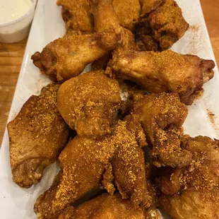 Extra crispy dry rub wings, Cajun and old bay.