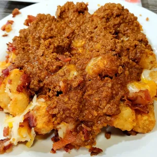 Cheesy Tots with Bacon &amp; Chili