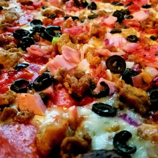 Five Bouroughs w/ Black Olive &amp; Onion