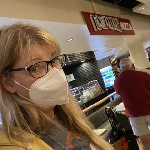 Great pizza! But closed or limited picks my last dozen flights. Open today! I take it!