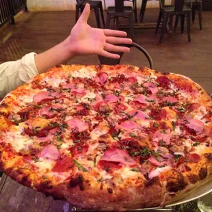HUGE PIZZA! (Notorious P.I.G.)