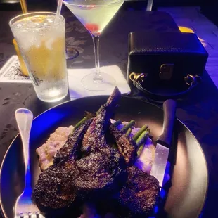 Jerk Lamb Chops, Garlic Mashed Potatoes &amp; Asparagus, with a The Big Apple Apple Martini.