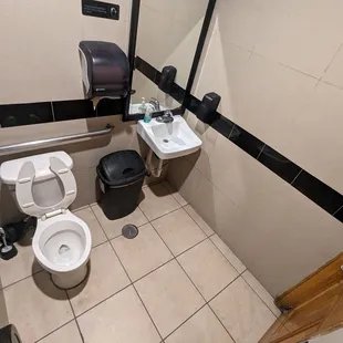 Obligatory bathroom photo