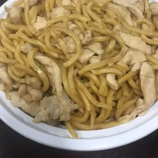 Chicken lo mein