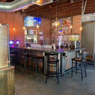 Bar area with seating