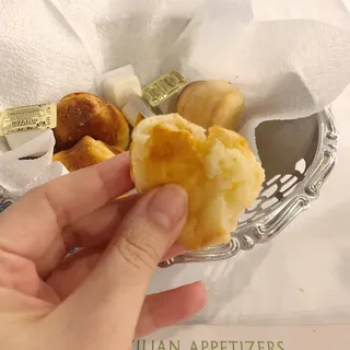 Basket of Cheese Bread - 6 count