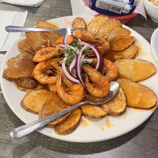 Camarones y Papas