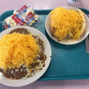 4-Way Onion, 2 Cheese Coneys