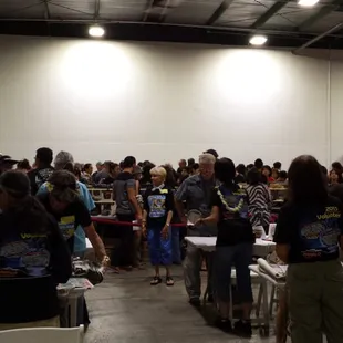 Bowl Selection - Pick your bowl then they wrap it for you to take home.