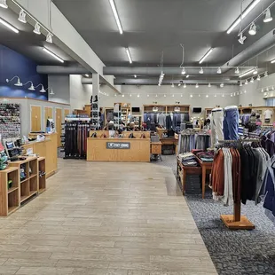 Emsud's Clothiers interior