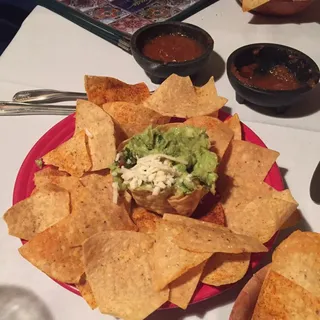 Guac & chips