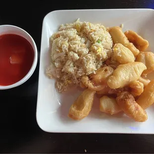 Lunch special (valid on weekends too) - sweet and sour chicken