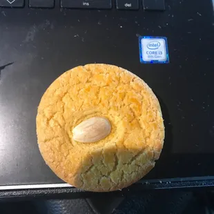 Almond cookie!