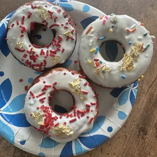 food, dough desserts, donuts