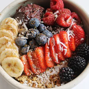 Signature Açai Bowl