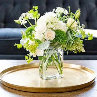 Simple white and green make a stunning statement.