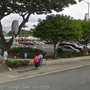 Enchanted Lake Shopping Center on Keolu Dr