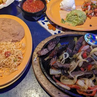 Fajita option, who puts peas in rice