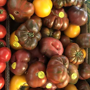 Heirloom tomato california grown super tasty and sweet