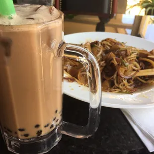 Milk tea and beef chow fun