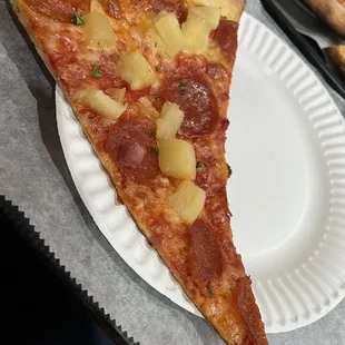 Hawaiian pizza