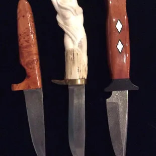Large selection of Damascus Knives from a private collection.