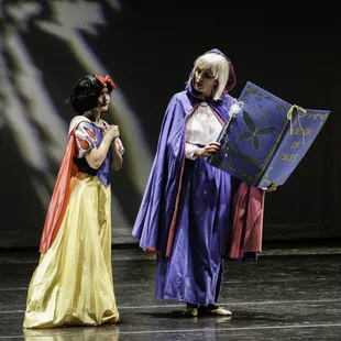 Snow White &amp; Fairy Godmother making plans