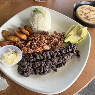 Pabellon Plate