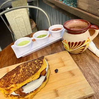 La Vegetariana Cachapas