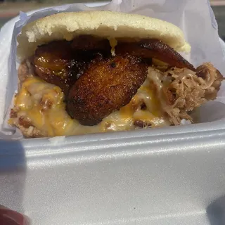 Carnitas Arepas