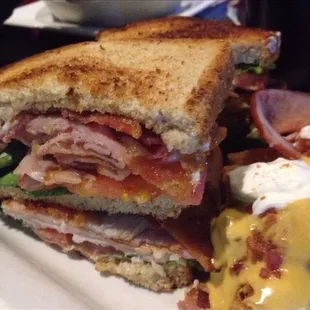 Hall of Fame Club sandwich comes out as a whole sandwich and it&apos;s huge!!! I cut it in half to give you a better look!