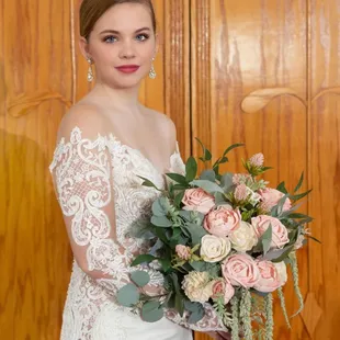 XL wild bouquet
Photo by Mary Gillespie Photography