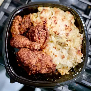 Memphis Hot Chicken (1/2 chicken) and Mac &amp; Cheese (x2) from the Chubb&apos;s Chicken Shack menu!