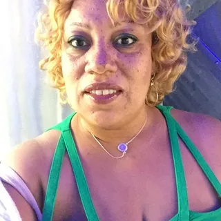 Lynnette L.