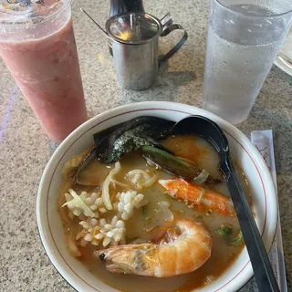 R5. Seafood Ramen