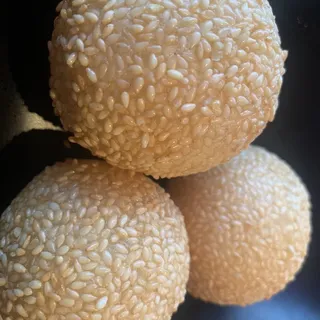 C32. Fried Sesame Ball with Red Bean Paste ( 3 )