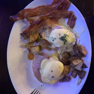 Eggs Benedict- brunch